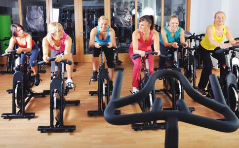 運動前后可以吃哪些食物 運動前后如何飲食 運動前后飲食要注意什么