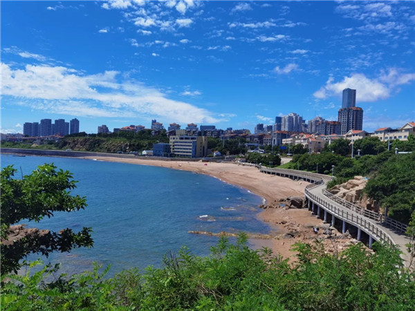 “溫暖義家”500萬(wàn)廣告免費(fèi)宣傳助力文旅餐飲企業(yè)復(fù)工復(fù)產(chǎn) 　青島金宏海景假日酒店一個(gè)可以看海的地方