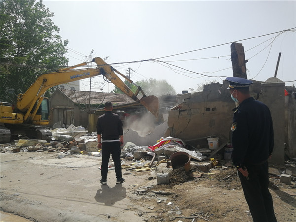 3000平米違建被拆除！嶗山區(qū)扎實(shí)快速有效推進(jìn)違建問(wèn)題