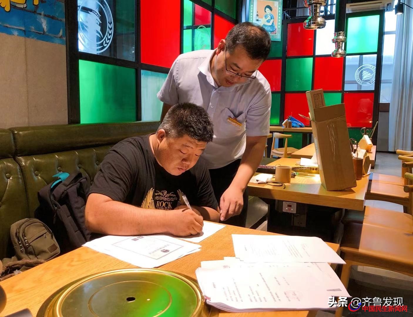 區(qū)行政審批局量身定制、上門服務，助力嶗山會場文藝表演順利進行