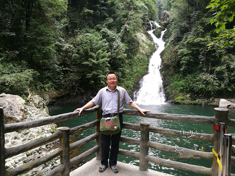 青島恒星科技學(xué)院教師張至昊榮獲山東省教育廳“山東學(xué)校優(yōu)秀思政課教師”榮譽(yù)稱號(hào)