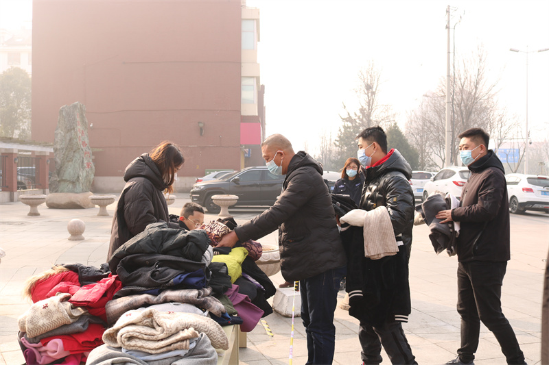 嶗山區(qū)：愛心接續(xù)傳遞，“冬衣暖人心”品牌熠熠生輝