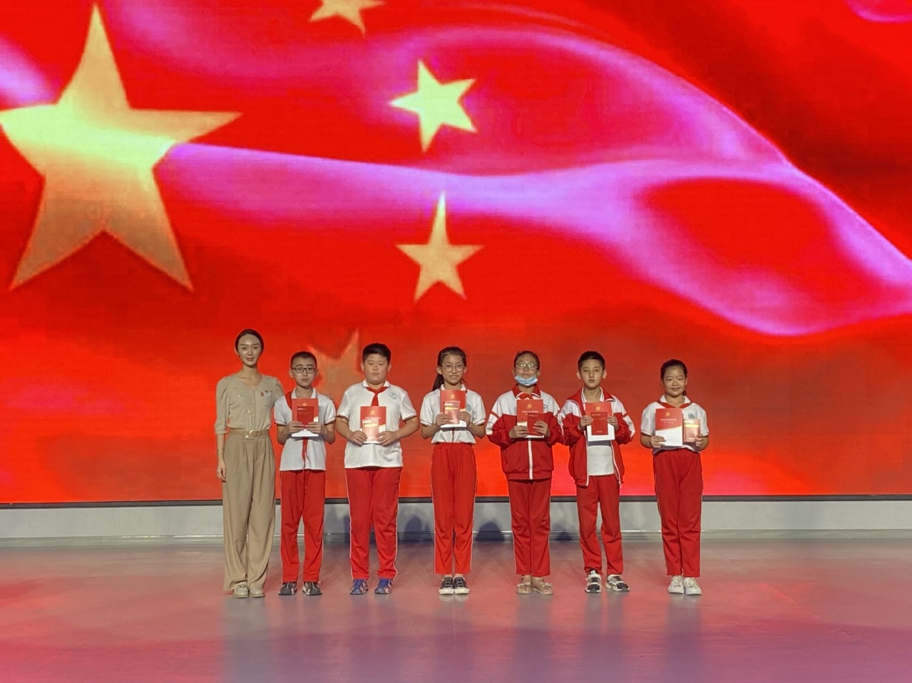 山東昌邑市紅色送教點亮“開學第一課”