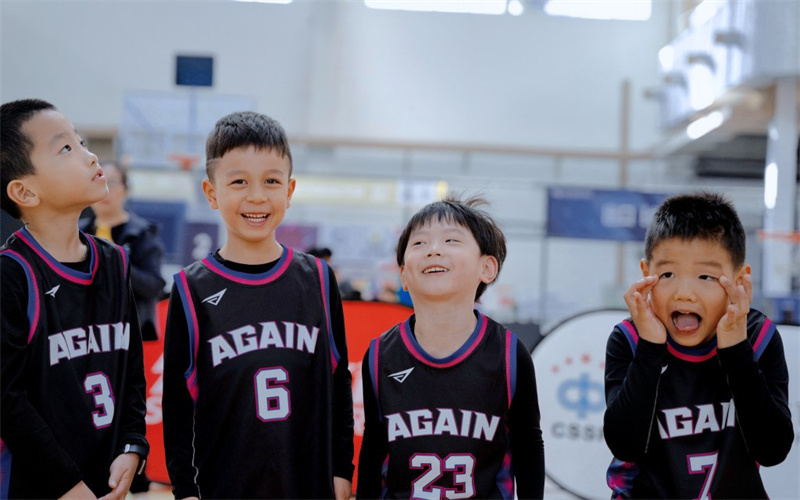 守護少年夢，共筑中國夢！國壽壽險#運動少年微笑征集令#活動引爆網(wǎng)絡