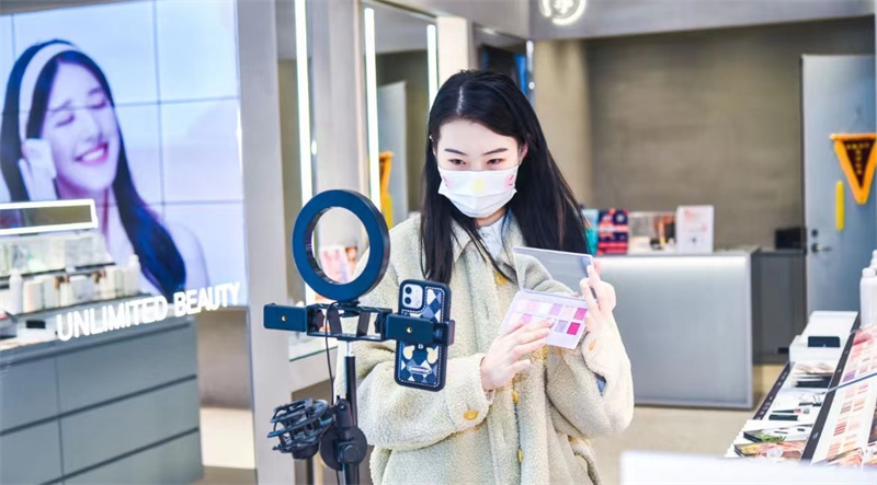 “煙火氣”漸濃！青島中央商務(wù)區(qū)商圈繽紛活動(dòng)促消費(fèi)回暖