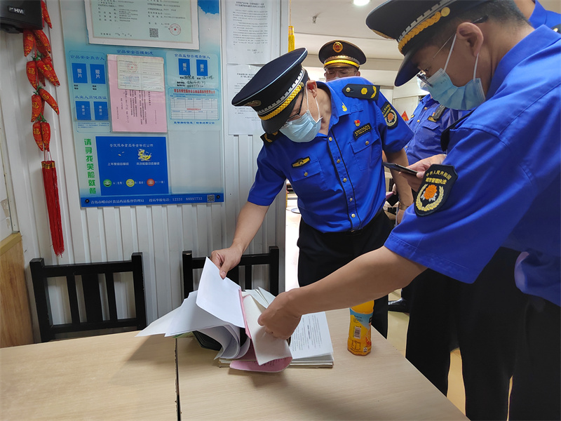 執(zhí)法百日攻堅(jiān) 嶗山區(qū)10月前將完成500家餐飲業(yè)檢查