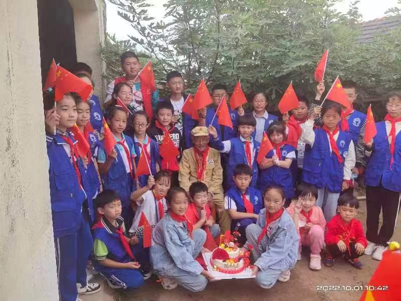 青島萊西:氣溫驟降冬意濃 姜山鎮(zhèn)政府服務(wù)暖人心