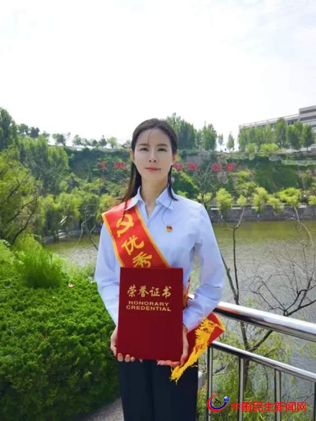 最美恒星人系列之二｜空乘骨干教師蘭曉娟：做翱翔藍(lán)天的領(lǐng)路人