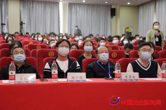 紅心頌黨恩，學(xué)習(xí)二十大｜恒星學(xué)院舉行第三屆金話(huà)筒大賽