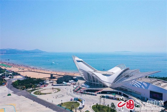 煥時代光彩 繪城市“詩與遠方”——青島鳳凰之聲大劇院五周年慶