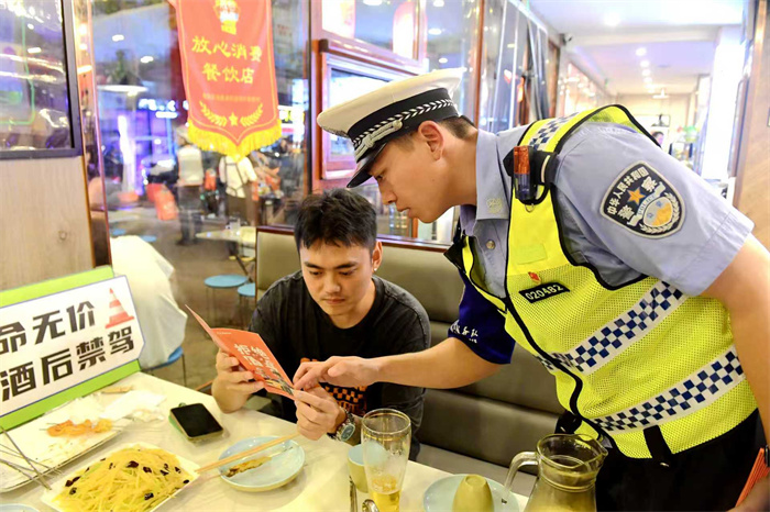 青島交管全方位整治交通安全隱患筑牢安全基石